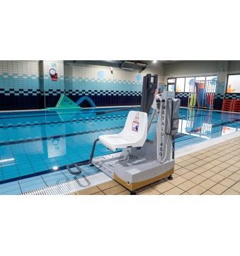 GRÚA DE PISCINA PORTÁTIL 400 2